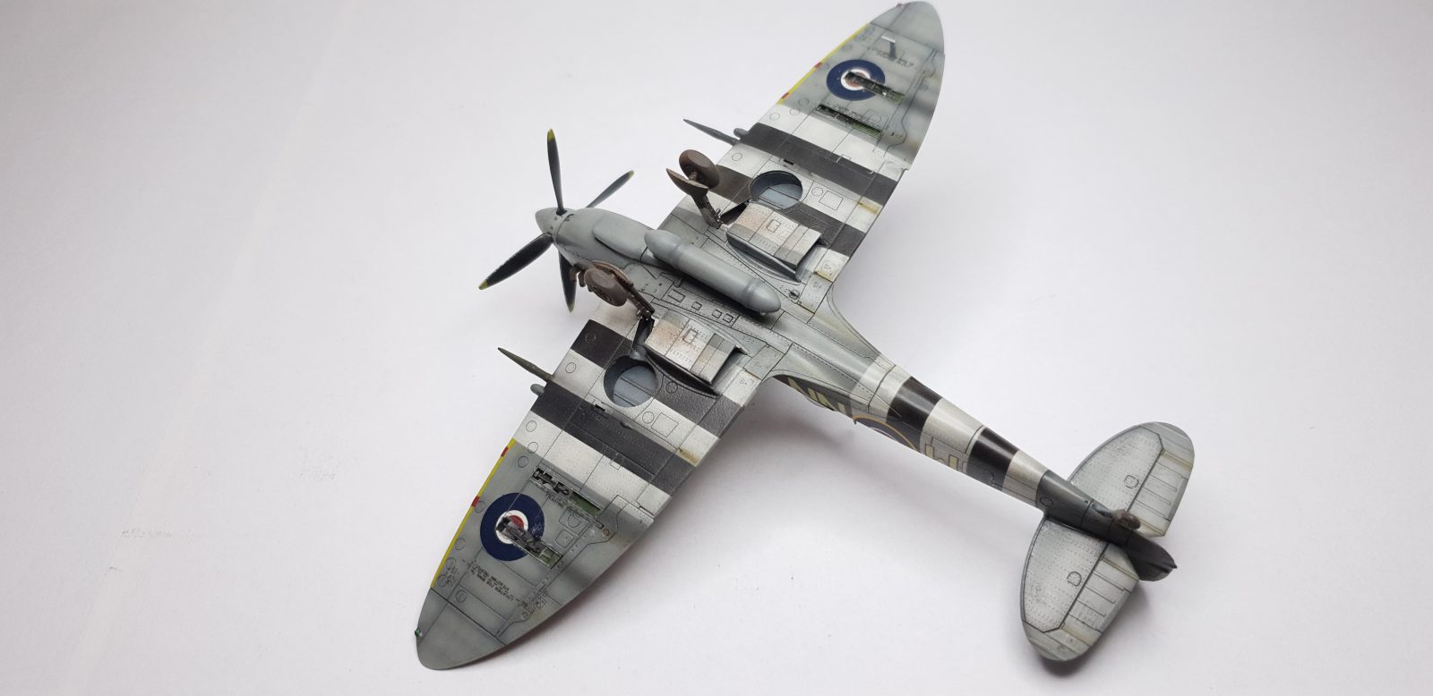 Spitfire Mk.IXc - Eduard