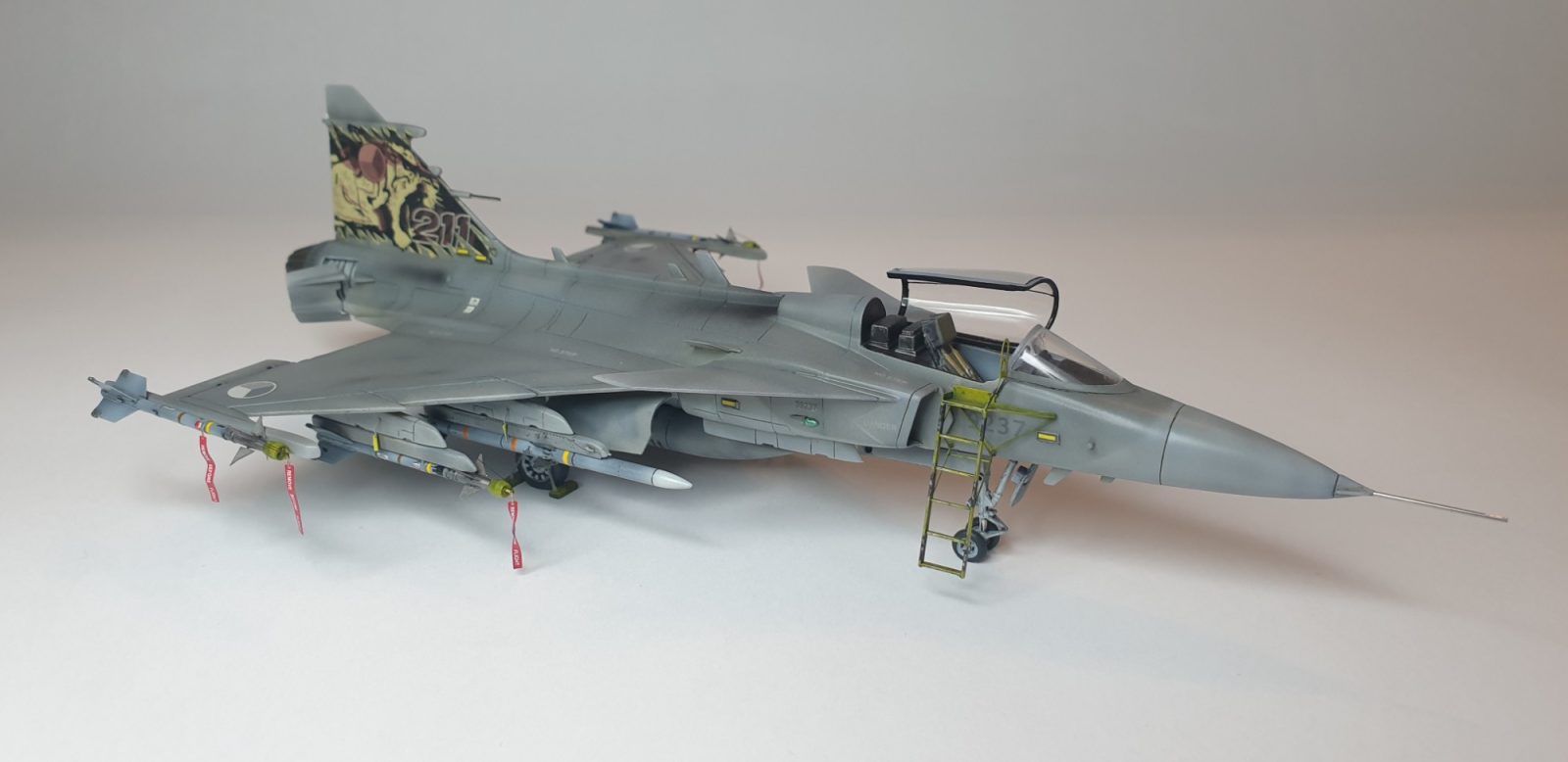 JAS-39C Gripen - Italeri