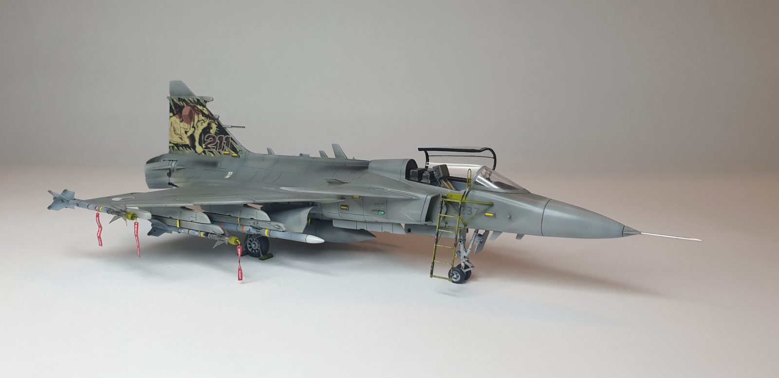 JAS-39C Gripen - Italeri